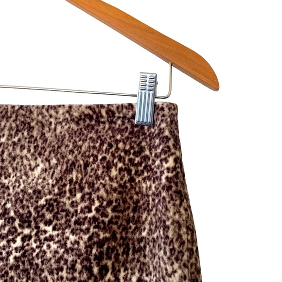 Talbots Animal Print Pencil Skirt Women’s Size 2 Petite Neutral Brown - Picture 3 of 3